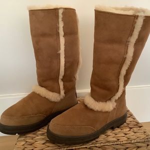 UGG Sundance Chestnut Suede Tall Boots, size 7 - Suede with shearling trim